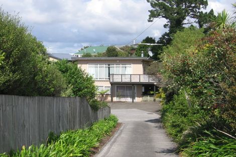 Photo of property in 2/706 East Coast Road, Pinehill, Auckland, 0632