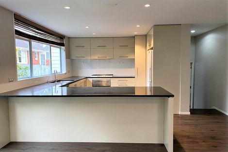 Photo of property in 20a Eversleigh Road, Belmont, Auckland, 0622