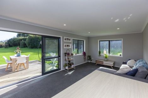 Photo of property in 12 Faydon Close, Ohau, Levin, 5570