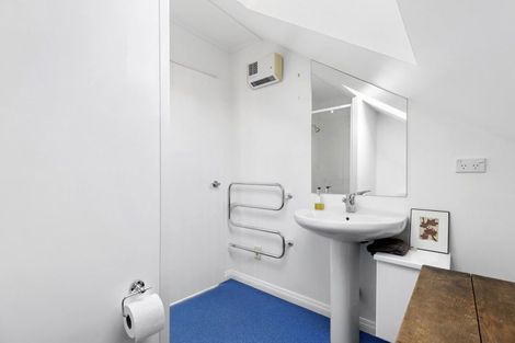 Photo of property in 100 Kings Drive, Wanaka, 9305