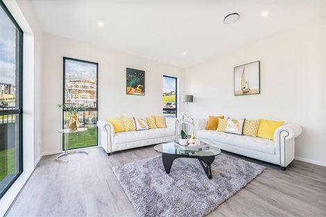Photo of property in 1 Aklander Rise, Flat Bush, Auckland, 2019