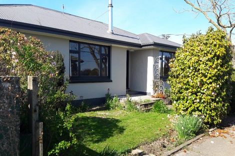 Photo of property in 33 Bourne Crescent, Papanui, Christchurch, 8053
