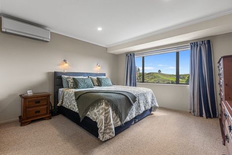Photo of property in 132 Waikite Road, Welcome Bay, Tauranga, 3175