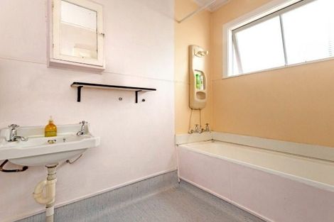 Photo of property in 1 Willow Street, Mangapapa, Gisborne, 4010