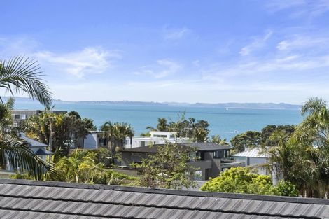 Photo of property in 12 Hauraki Road, Hauraki, Auckland, 0622