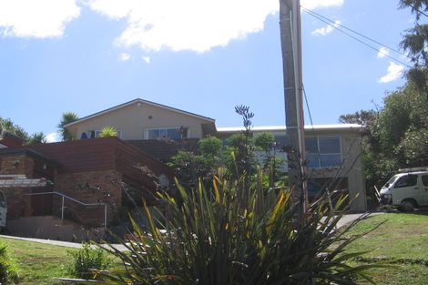 Photo of property in 2/53 Seaton Road, Murrays Bay, Auckland, 0630