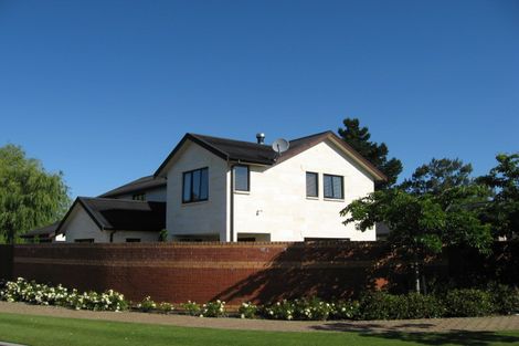 Photo of property in 2 Stableford Green, Burnside, Christchurch, 8053