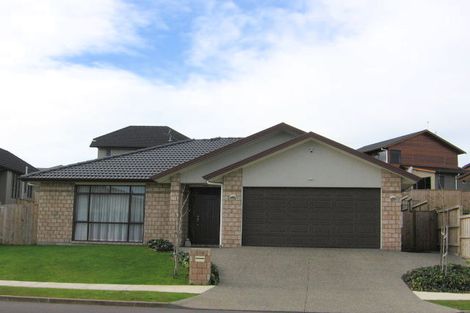 Photo of property in 112 Middlefield Drive, Flat Bush, Auckland, 2016