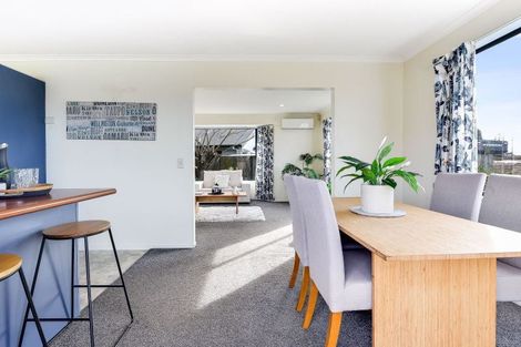 Photo of property in 40 Aldona Place, Fairview Downs, Hamilton, 3214