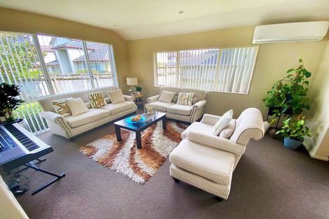 Photo of property in 12 Tivoli Court, Flat Bush, Auckland, 2019