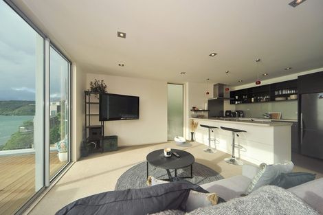 Photo of property in 218 Evans Bay Parade, Hataitai, Wellington, 6021