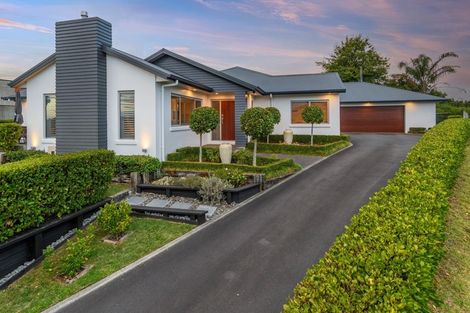 Photo of property in 77 Rexford Heights, Pyes Pa, Tauranga, 3112