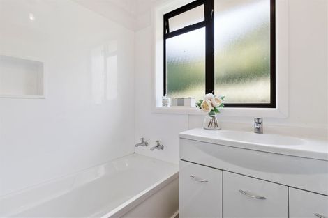 Photo of property in 290 Yaldhurst Road, Avonhead, Christchurch, 8042