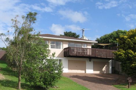 Photo of property in 35 Widmore Drive, Massey, Auckland, 0614