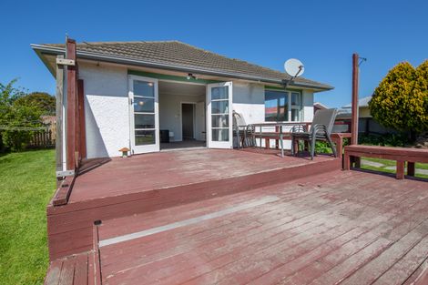 Photo of property in 31 Wainoni Road, Wainoni, Christchurch, 8061