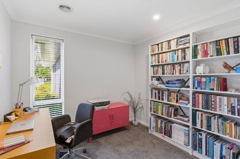 Photo of property in 11 Taranui Way, Paraparaumu Beach, Paraparaumu, 5032