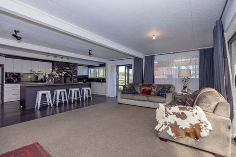 Photo of property in 2 Mclennan Road, Hawea Flat, Wanaka, 9382