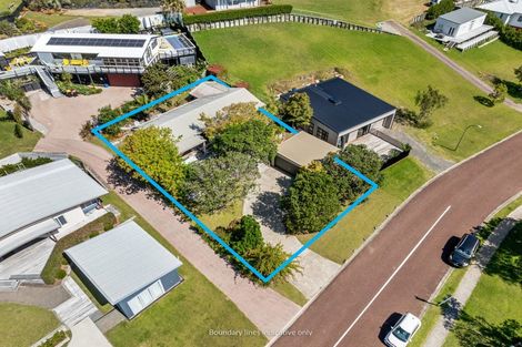 Photo of property in 59 Holland Close, Pauanui, Hikuai, 3579