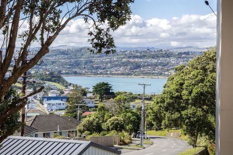 Photo of property in 2 Hiwi Crescent, Titahi Bay, Porirua, 5022