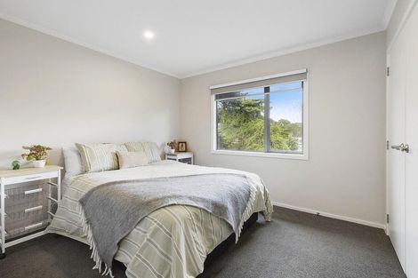 Photo of property in 17a Gloucester Street, Cannons Creek, Porirua, 5024