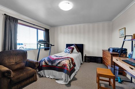 Photo of property in 60 Brookes Road, Cardiff, Stratford, 4391