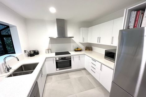 Photo of property in 1/85 Verran Road, Birkenhead, Auckland, 0626