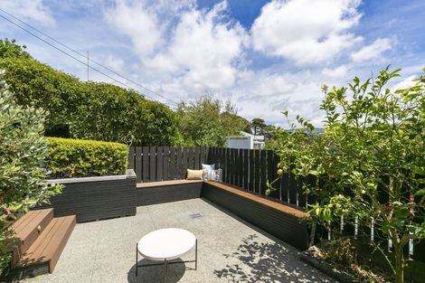 Photo of property in 66 Overtoun Terrace, Hataitai, Wellington, 6021