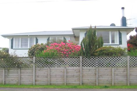 Photo of property in 60 Kingswood Road, Brookfield, Tauranga, 3110