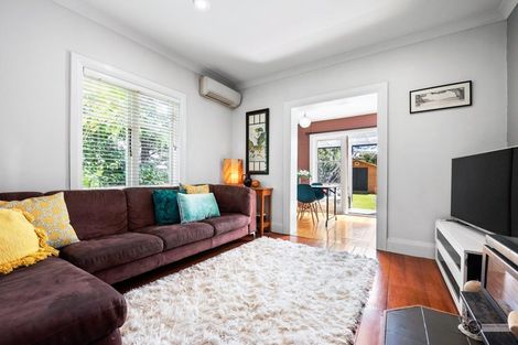Photo of property in 14 Bristol Square, Hutt Central, Lower Hutt, 5010