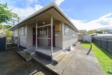 Photo of property in 5 Maxwells Line, Awapuni, Palmerston North, 4412
