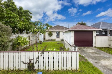 Photo of property in 44 Seddon Street, Wallaceville, Upper Hutt, 5018