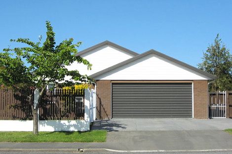 Photo of property in 76 Good Street, Rangiora, 7400