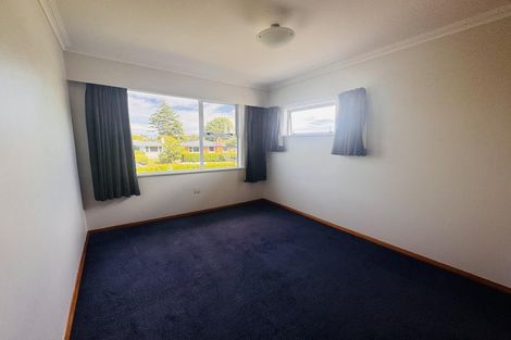 Photo of property in 60 Newcastle Street, Hokowhitu, Palmerston North, 4410