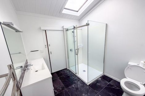 Photo of property in 8 Ngahere Views, Orewa, 0931