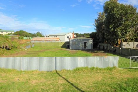 Photo of property in 66 Pratt Avenue, Foxton Beach, Foxton, 4815