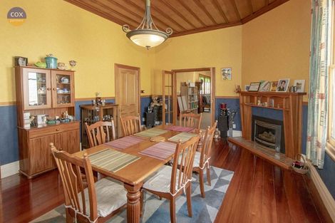 Photo of property in 27 Napier Terrace, Hospital Hill, Napier, 4110