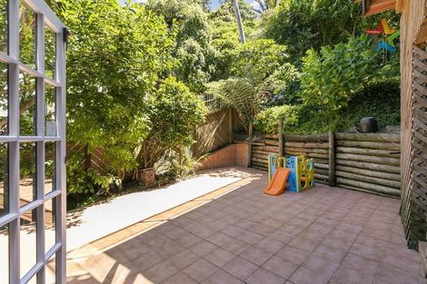 Photo of property in 23 Ferry Road, Days Bay, Lower Hutt, 5013