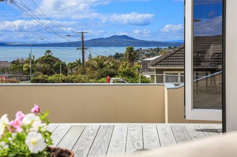 Photo of property in 1/42 Sunrise Avenue, Mairangi Bay, Auckland, 0630