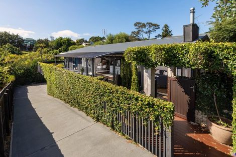 Photo of property in 61a Fairmount Road, Titirangi, Auckland, 0604
