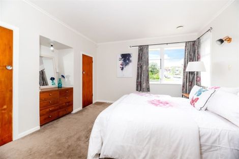 Photo of property in 87 Godley Road, Green Bay, Auckland, 0604