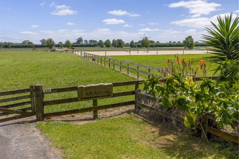 Photo of property in 23c Broadmeadows Road, Tamahere, Hamilton, 3493