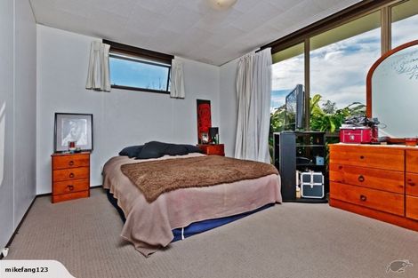 Photo of property in 643 Beach Road, Rothesay Bay, Auckland, 0630