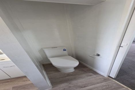 Photo of property in 3/4 Hall Avenue, Mangere, Auckland, 2022
