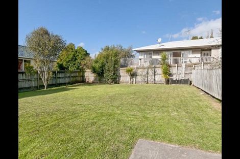 Photo of property in 24 Matipo Road, Te Atatu Peninsula, Auckland, 0610