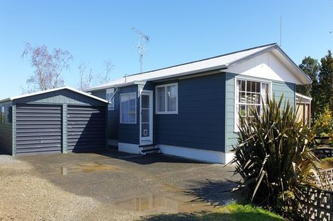 Photo of property in 9 Whaka Street, Maungaturoto, 0520