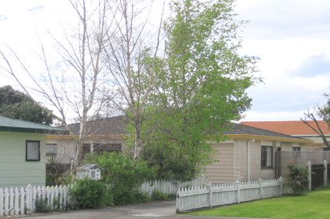 Photo of property in 2/12 Penrhyn Place, Mount Maunganui, 3116