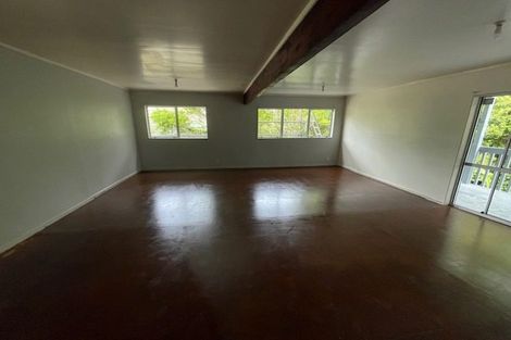 Photo of property in 23b Brian Crescent, Stanmore Bay, Whangaparaoa, 0932