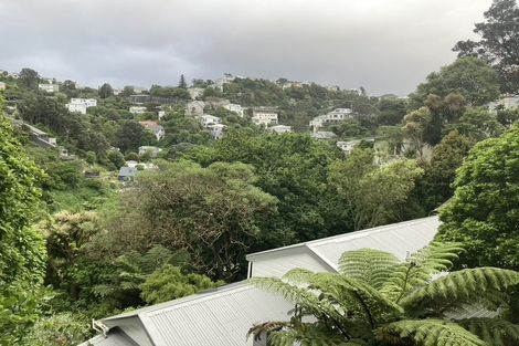Photo of property in 30 Saint Michaels Crescent, Kelburn, Wellington, 6012
