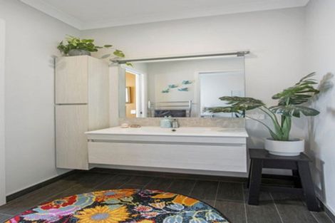 Photo of property in 49 Lakeside Terrace, Omokoroa, 3114