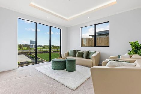 Photo of property in 65 Clarks Beach Road, Clarks Beach, 2122